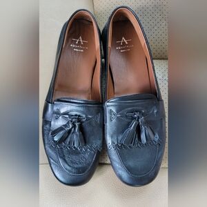 Aquatalia Women's Quinna Shiny Weatherproof Leather Flats Black Size 6.5